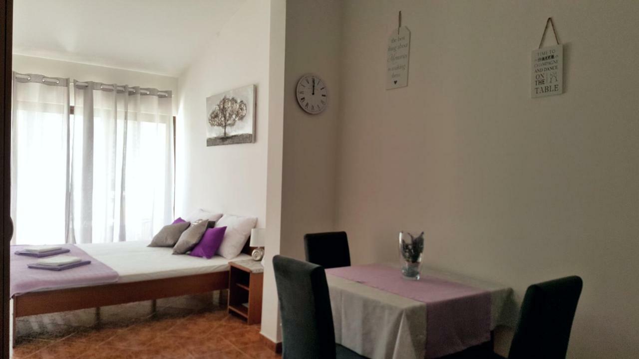 Apartments Antunovic Рогозниця Екстер'єр фото