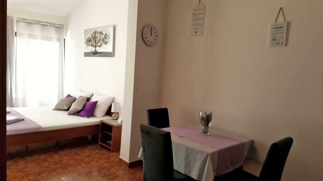 Apartments Antunovic Рогозниця Екстер'єр фото
